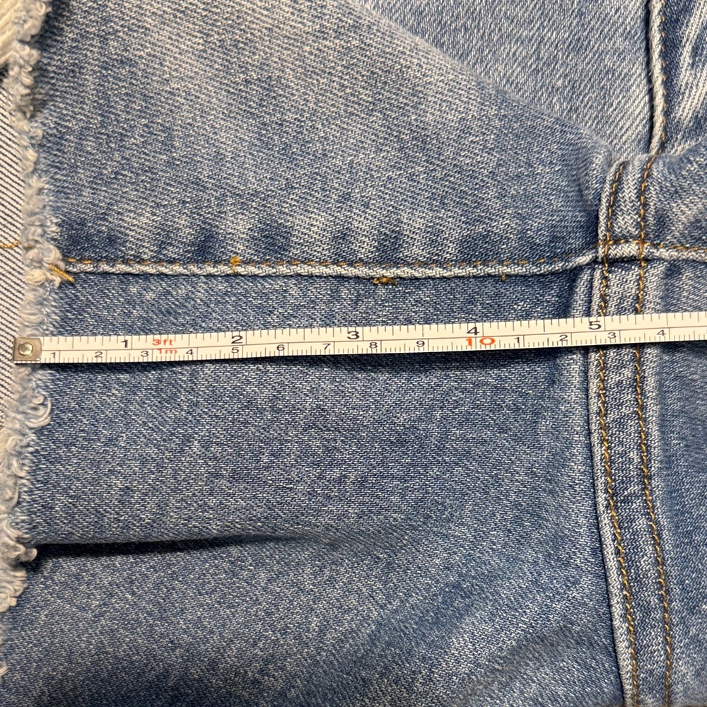 Judy Blue high rise light Blue Distressed Jean Shorts Lemon Patch 5” inseam - Picture 7 of 7